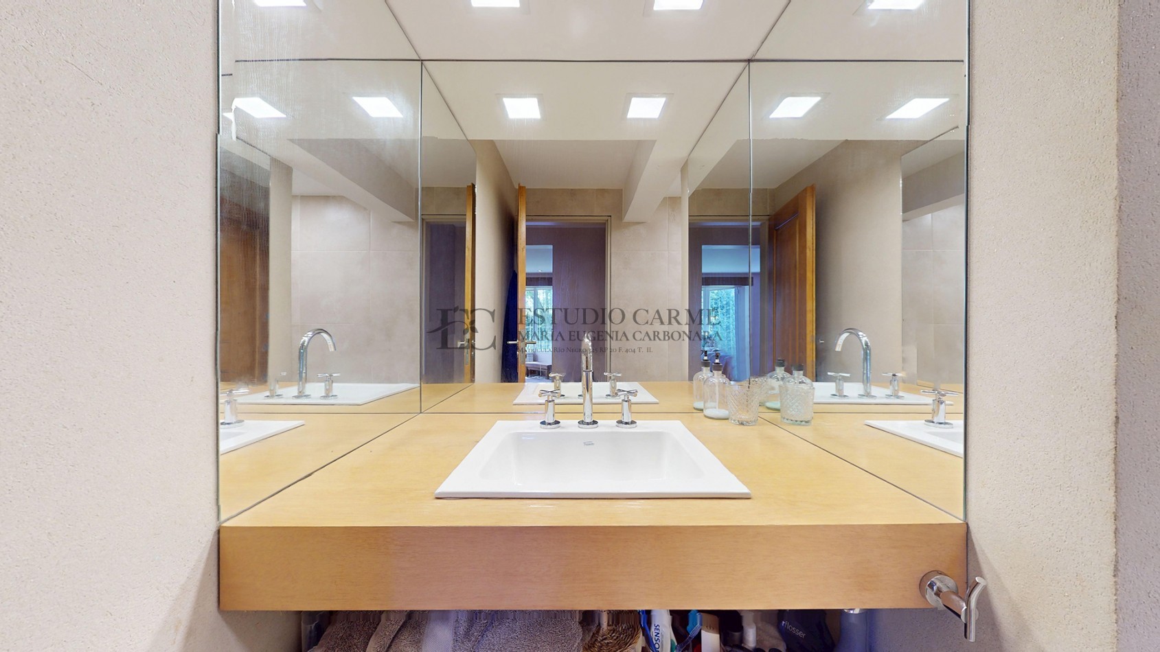 Amplia casa con pileta en La Cascada, Bariloche, en venta