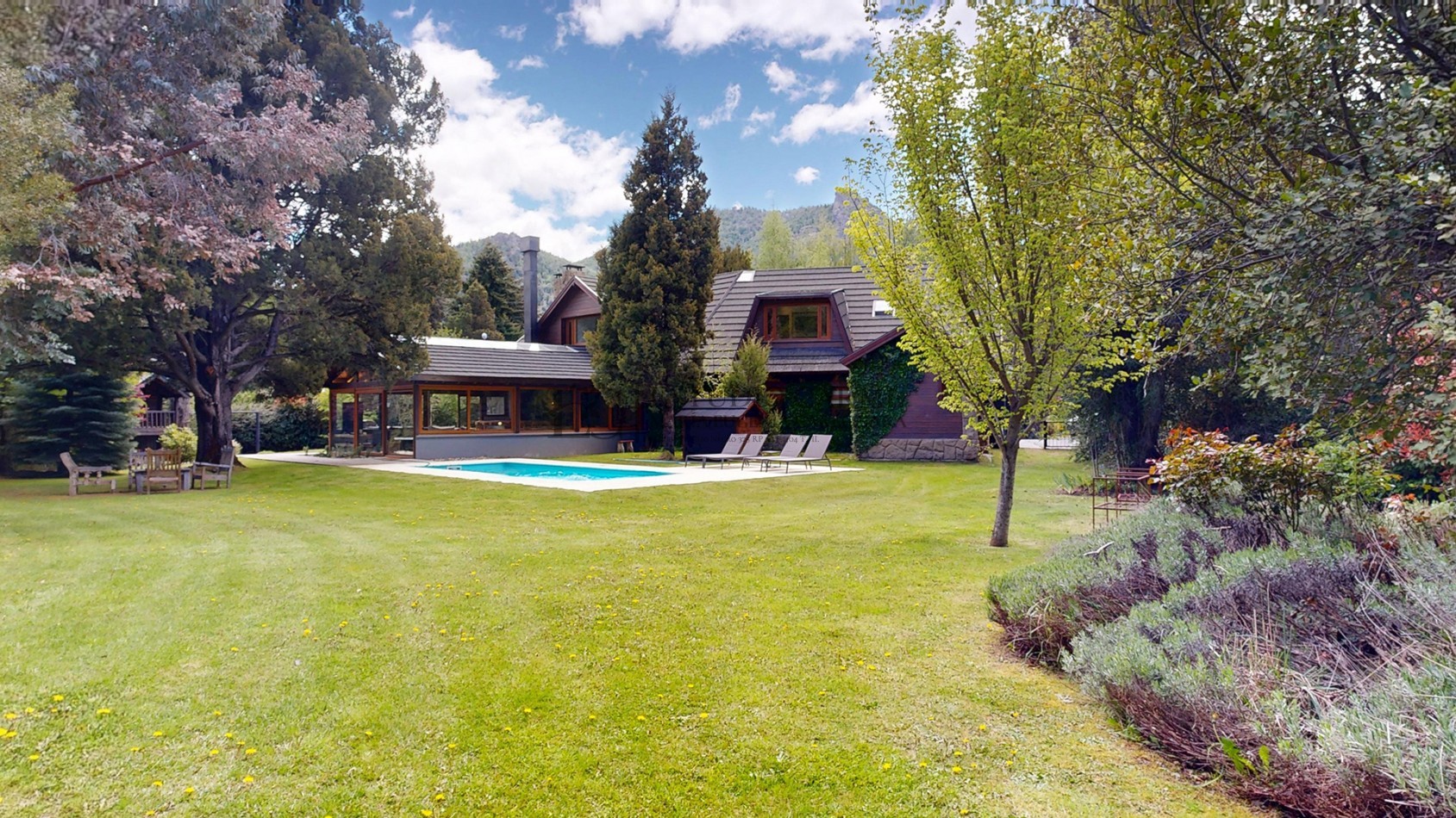Exclusiva propiedad en Arelauquen Golf & Country Club casa en venta Bariloche