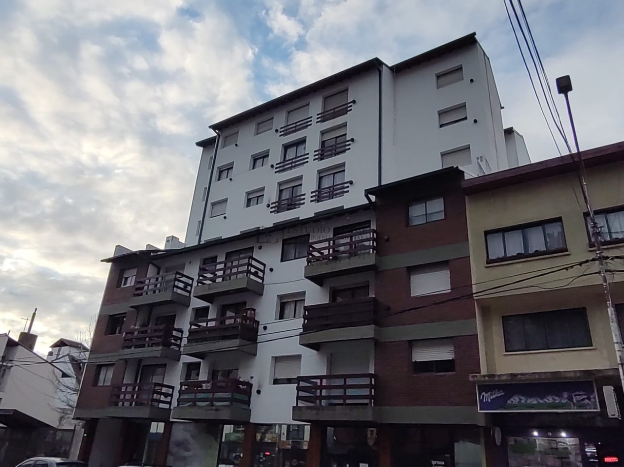 Depto 3 ambientes con baulera en el centro de Bariloche en venta apto credito hipotecario UVA