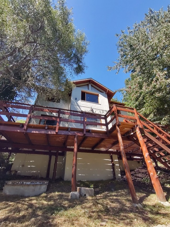 Casa 4 ambientes con vista a 100 m de Pioneros km 6, Bariloche en venta apto credito hipotecario UVA lote propio orientacion norte
