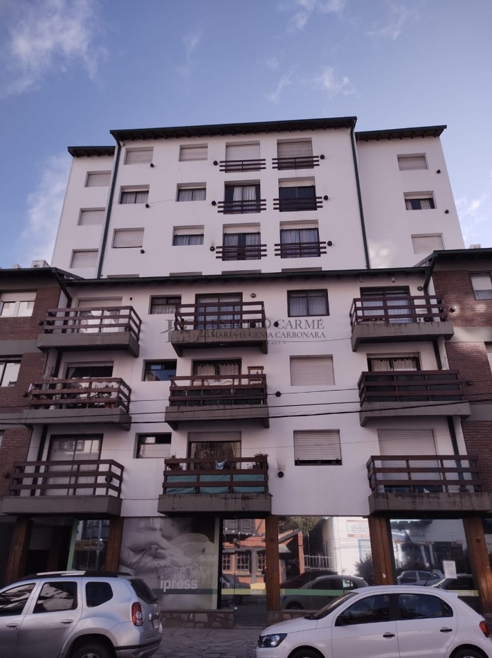 Depto 3 ambientes con baulera en el centro de Bariloche en venta apto credito hipotecario UVA