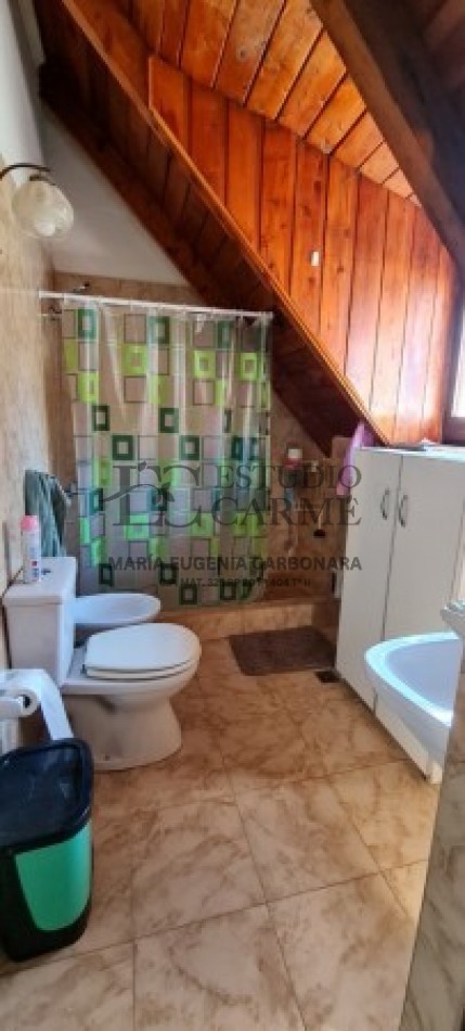 Casa en PB + depto 2 amb en Pinar del Lago, Bariloche. En venta ideal para vivienda + renta turistica