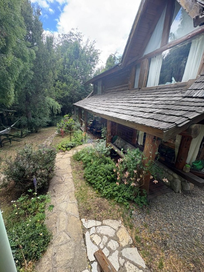 Casa con departamento en Playa Serena, Bariloche en venta
