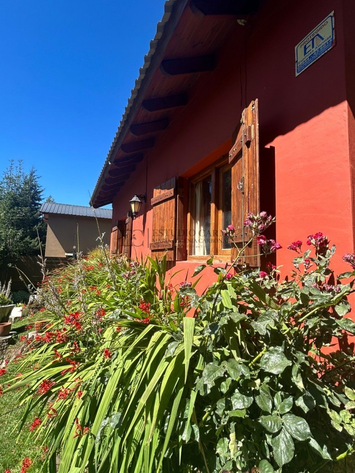 Casa en una planta en Bo. Las Rosas a 100 m de Bustillo km. 20,900 en venta en Bariloche