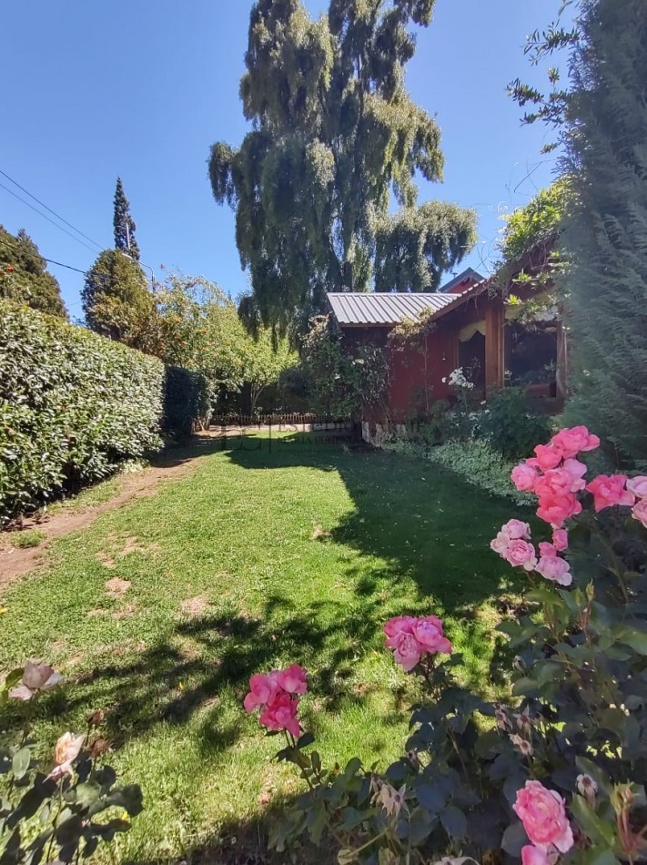 Casa en una planta en Bo. Las Rosas a 100 m de Bustillo km. 20,900 en venta en Bariloche