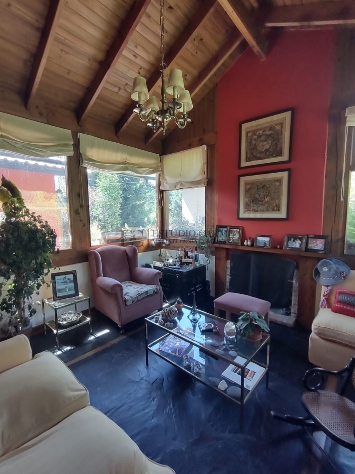 Casa en una planta en Bo. Las Rosas a 100 m de Bustillo km. 20,900 en venta en Bariloche