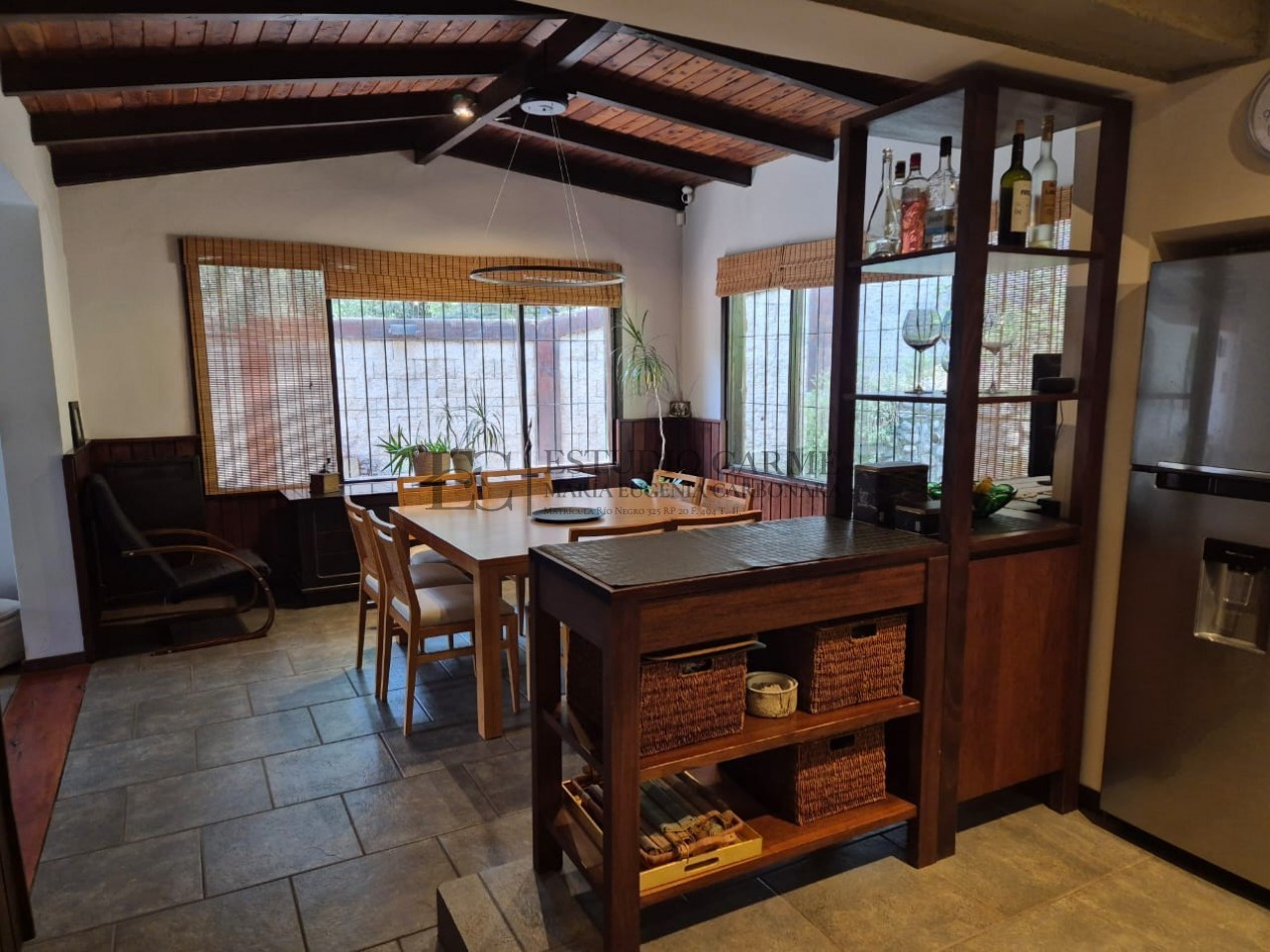 Casa + depto anexo en Barrio La Cascada de Bariloche. Alt. Bustillo Km 6 ideal vivienda y renta turistica venta inversion