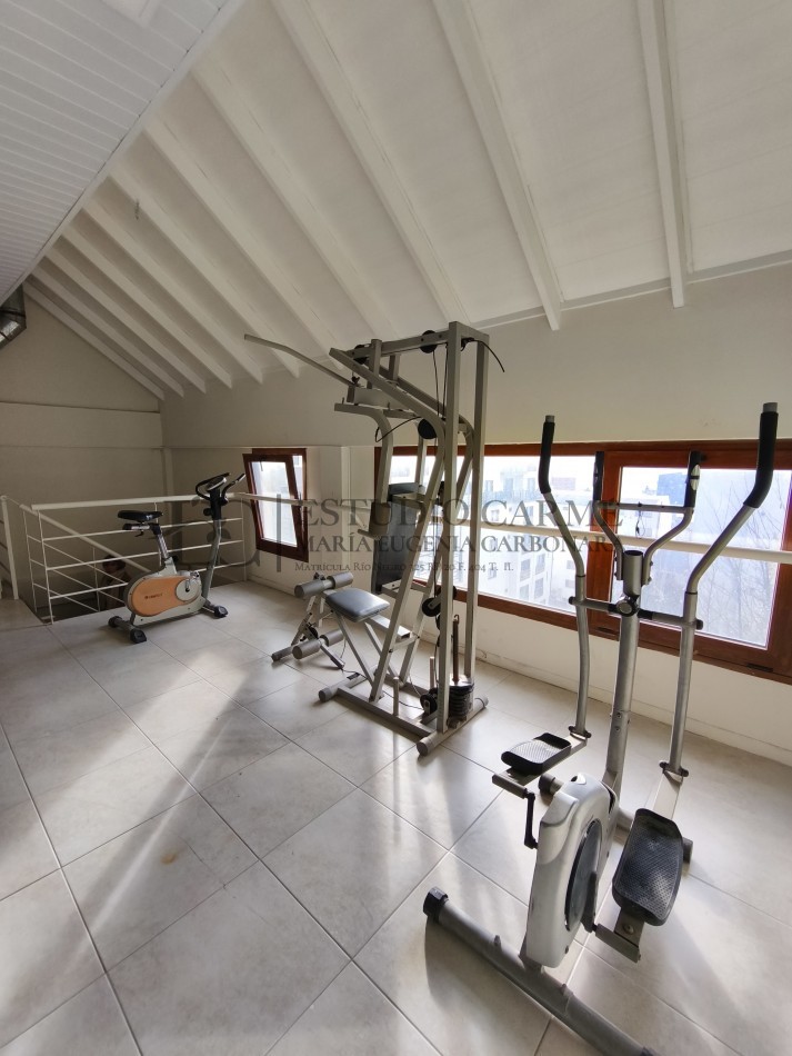 Depto. en centro de Bariloche apto turismo con pileta y gimnasio 