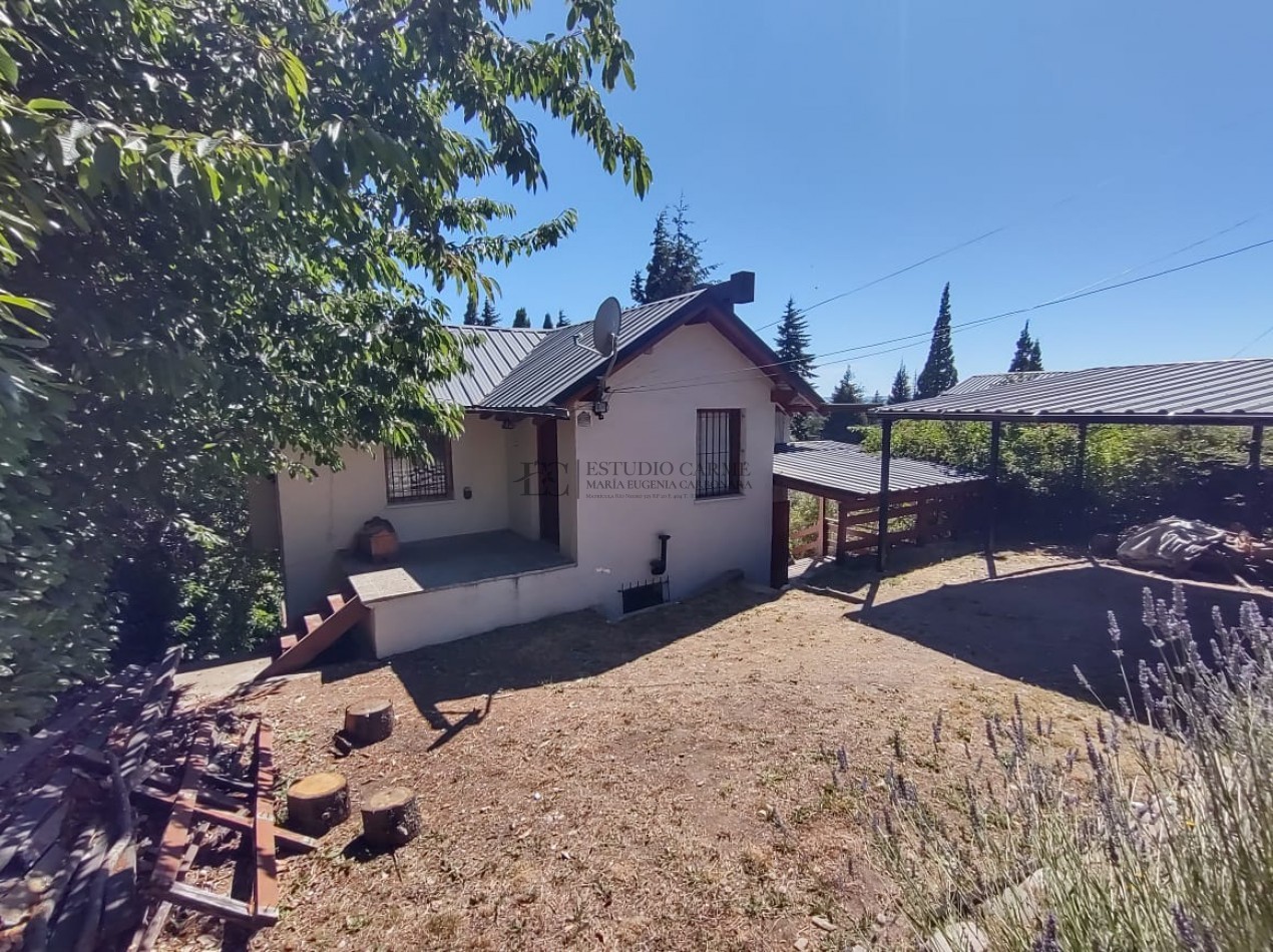 Casa 4 ambientes con vista a 100 m de Pioneros km 6, Bariloche en venta apto credito hipotecario UVA lote propio orientacion norte