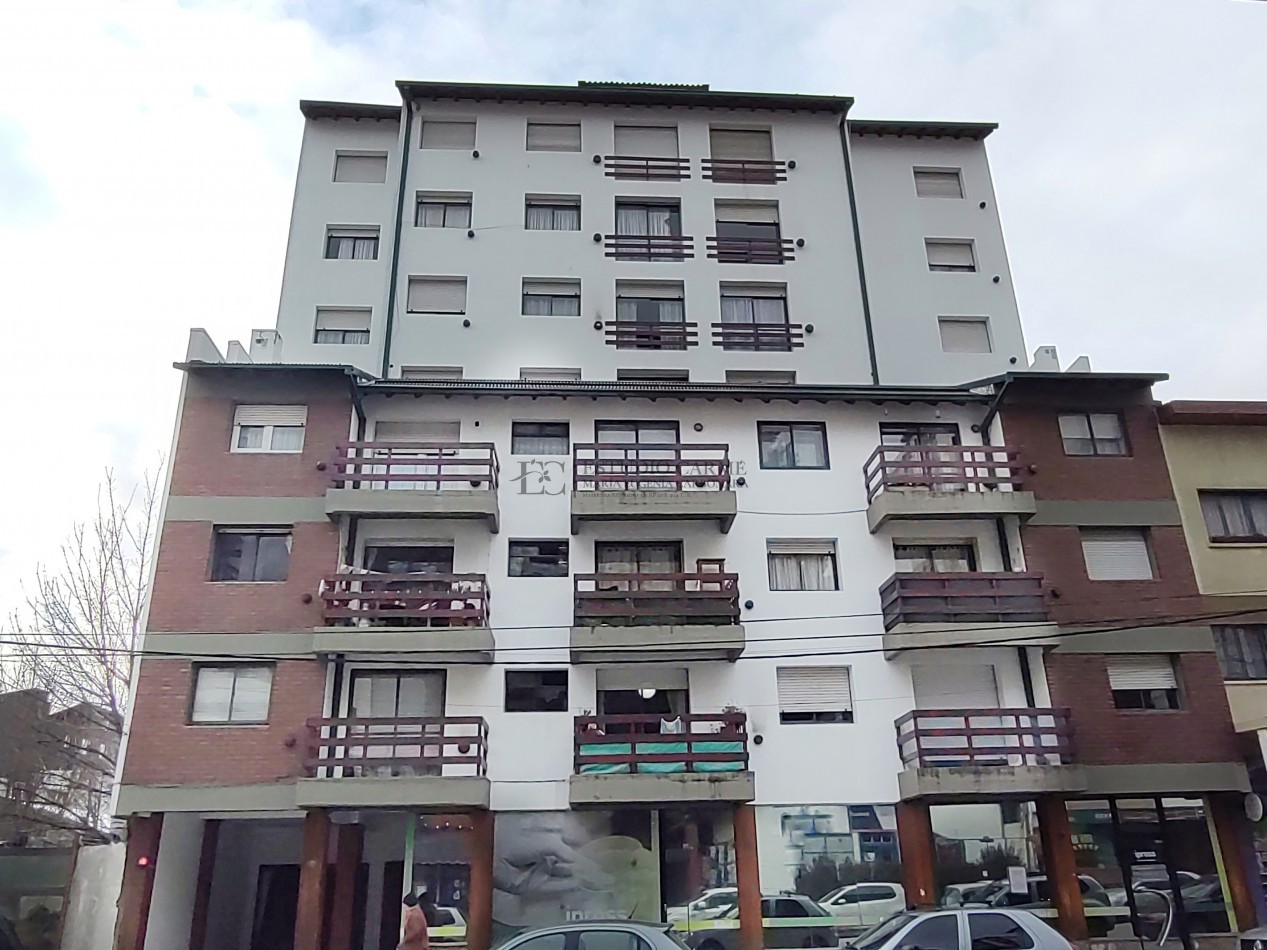 Depto 3 ambientes con baulera en el centro de Bariloche en venta apto credito hipotecario UVA