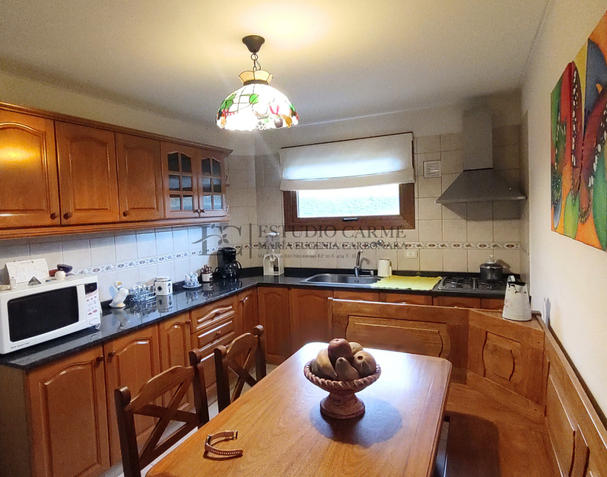Casa 6 amb + amplio quincho o depto con garage en Dina Huapi a 15 km de Bariloche zona residencial jardin 