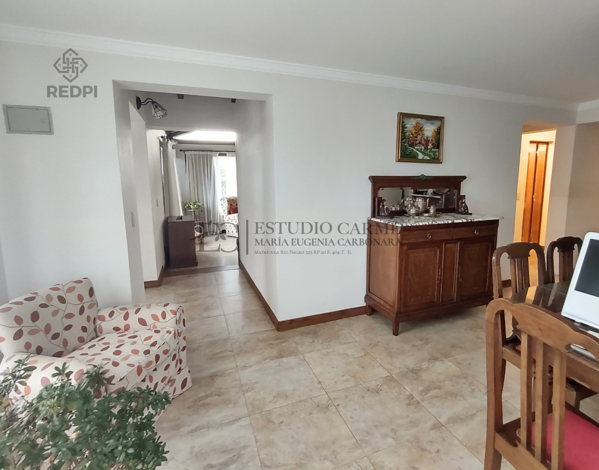 Casa 6 amb + amplio quincho o depto con garage en Dina Huapi a 15 km de Bariloche zona residencial jardin 