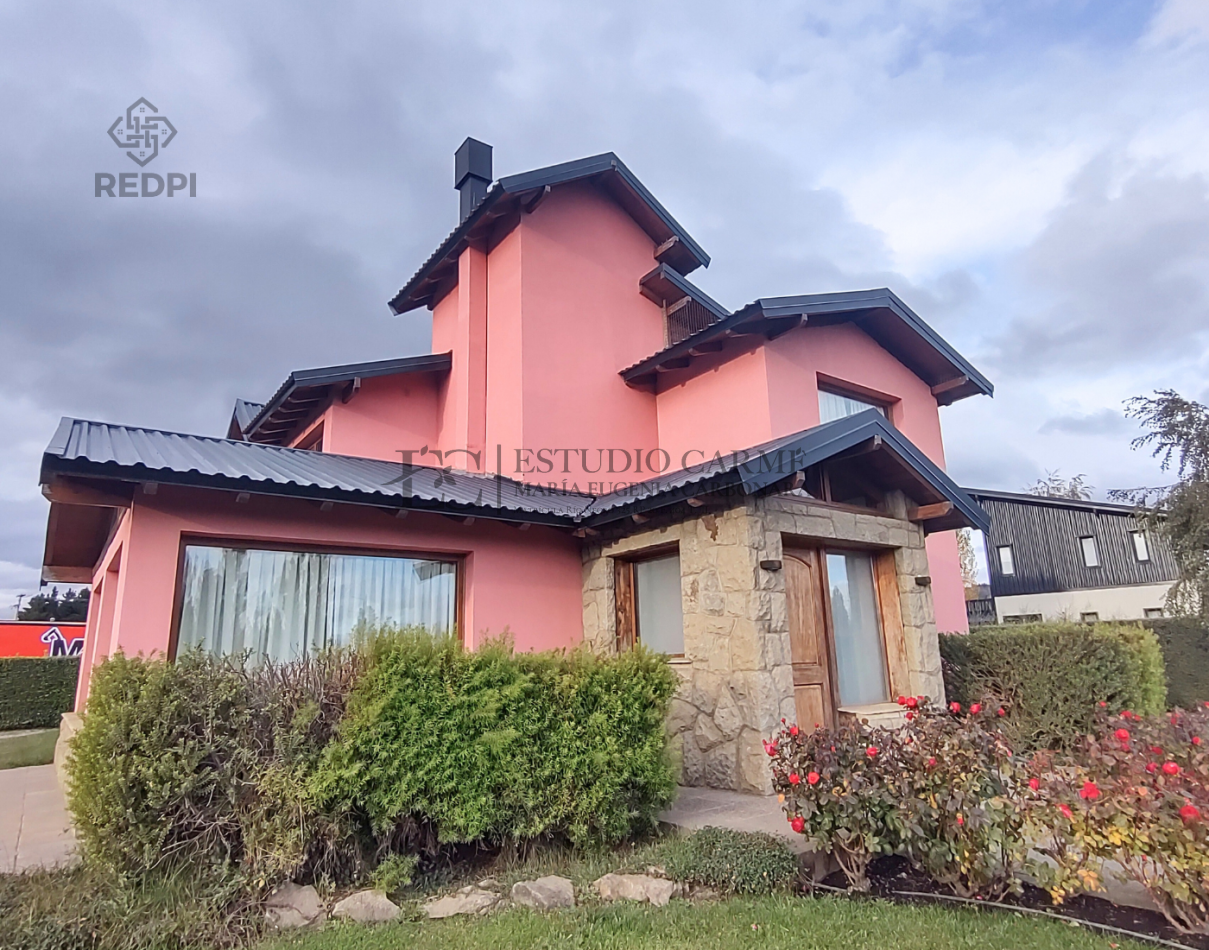 Casa 6 amb + amplio quincho o depto con garage en Dina Huapi a 15 km de Bariloche zona residencial jardin 