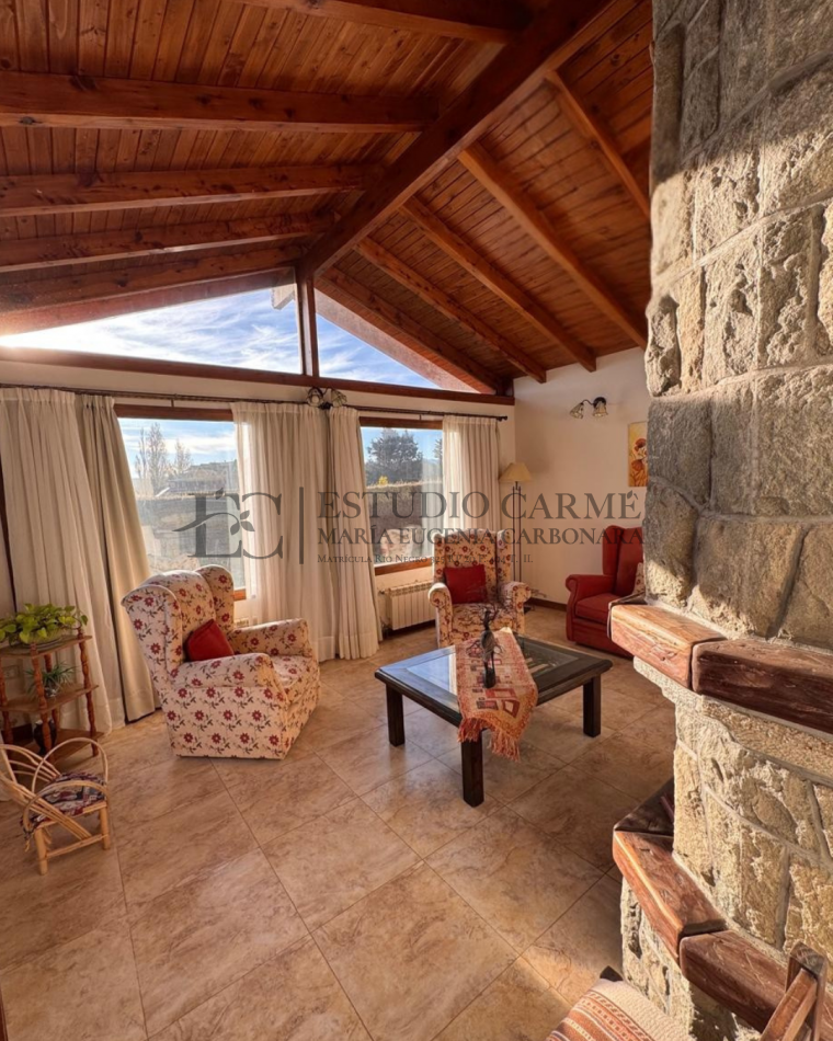 Casa 6 amb + amplio quincho o depto con garage en Dina Huapi a 15 km de Bariloche zona residencial jardin 
