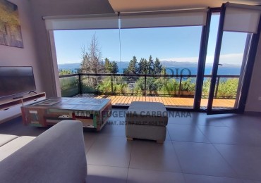 Vista al lago apto turismo en Melipal, Bariloche, en venta propiedad exclusiva de diseño
