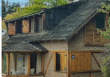 Vista al lago en San Ignacio del Cerro, casa en venta en Bariloche amoblada 