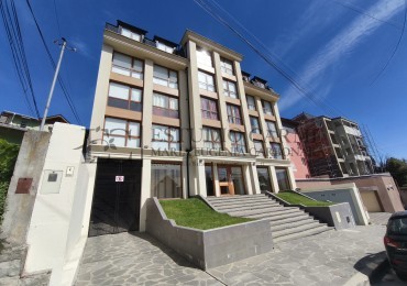 Duplex 3 amb 1 suite vista al lago cochera y baulera en Bo. Belgrano, Bariloche en venta ideal renta turistica 