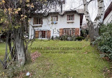 Casa de 5 ambientes en Bo. Jardin Botanico, Bariloche 