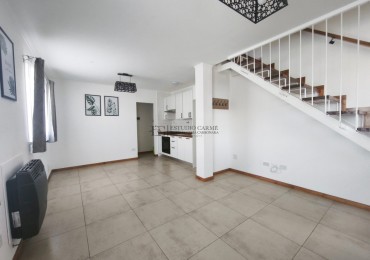  Ph impecable en alquiler permanente en Barrio Las Victorias Bariloche patio propio cochera baño y toilette lavadero 